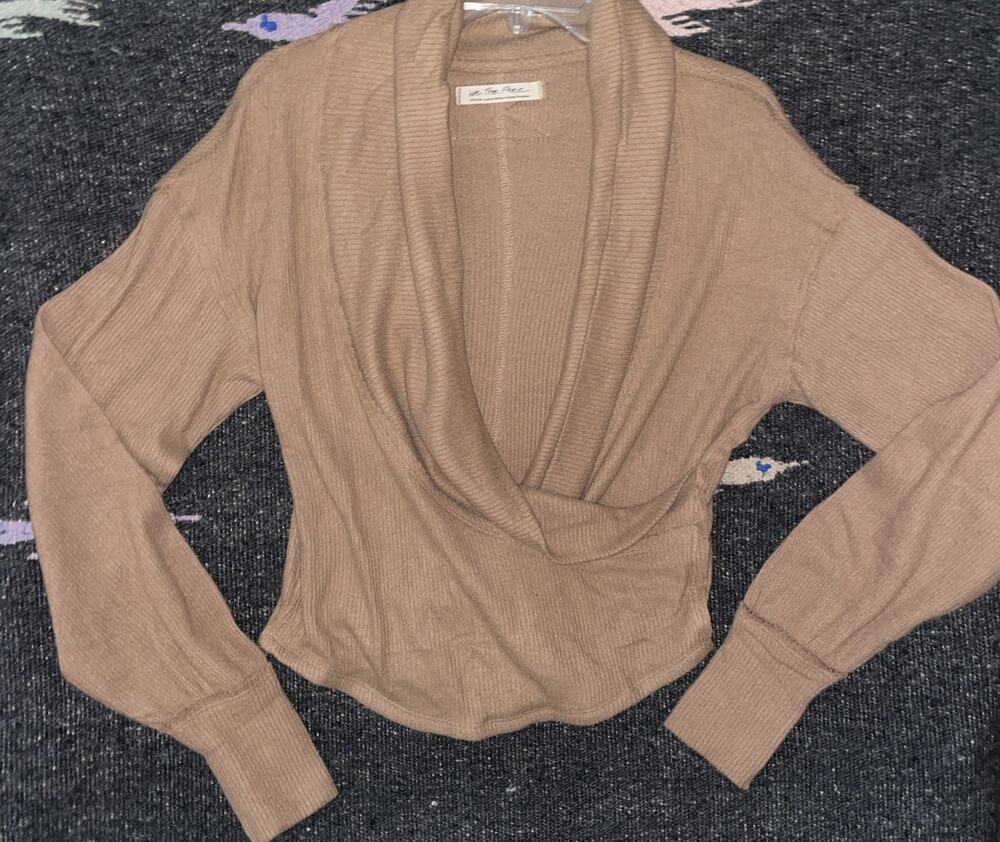 We The Free NWT Women's Medium Pullover Deep V Long Sleeve Sweater Top Brown